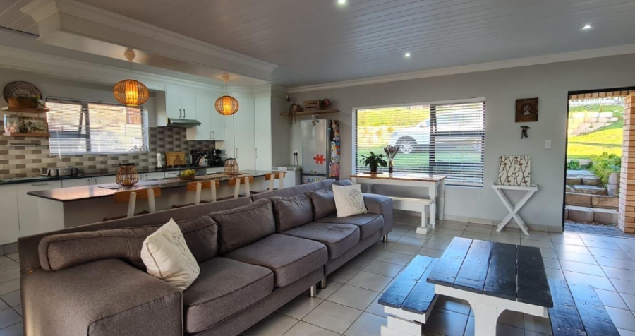 2 Bedroom Property for Sale in Fraaiuitsig Western Cape